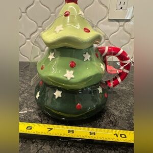NWT Christmas tree coffee hot cocoa mug with lid ceramic - candy cane handle